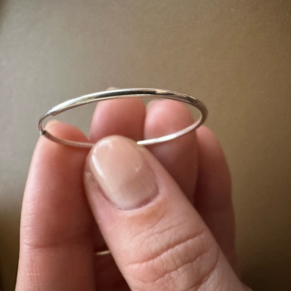 Single Elegant Silver Hoop Earring 30MM Made By Mary Brand - Picture 2 of 4